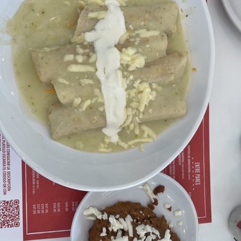 Martins - Enchiladas suizas! No hay pierde - Breakfast & Brunch Near Me - Del Valle, NLE