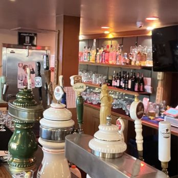 Speisekammer - Inside bar - German Near Me - Alameda, California