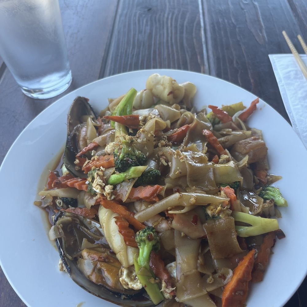 Iron Pan Thai Kitchen - Pad See-Ew with seafood - Thai Near Me - Poway, California