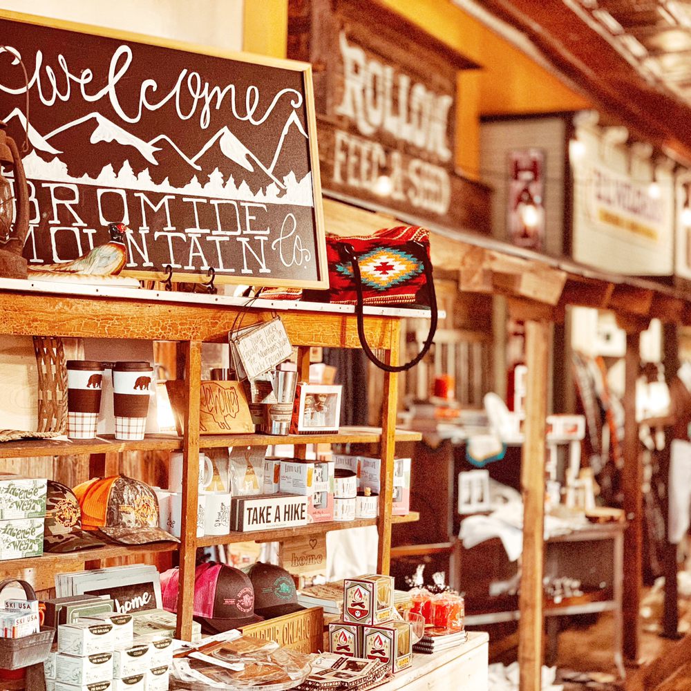 Bromide Mountain Logo