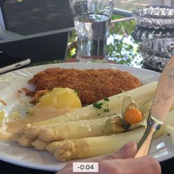 Gasthaus "Zur Linde" - Spargel und Schnitzel