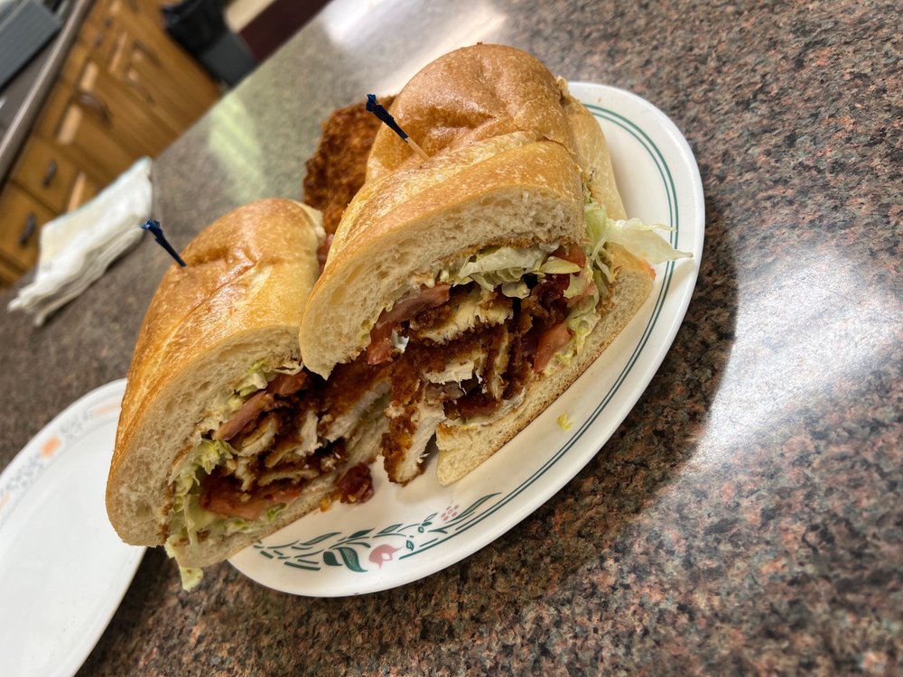 SADDLE RIVER DELI Updated September 2024 21 Photos & 62 Reviews