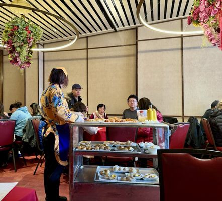 Jing Fong by null