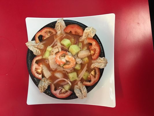 Luizon Mariscos y Sushi by null