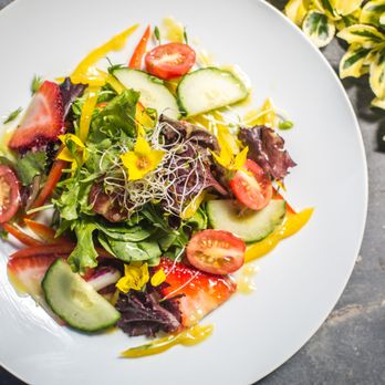 Protein Chefs - a plate of salad with vegetables - Food Delivery Services Near Me