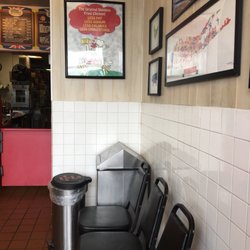 Pudgie's Famous Chicken