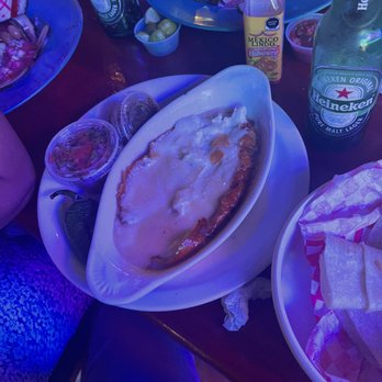 Papas & Beer - The food claimed to have chews and meat it was only a bunch of greasy cheese - Dance Clubs Near Me - Rosarito, BCN