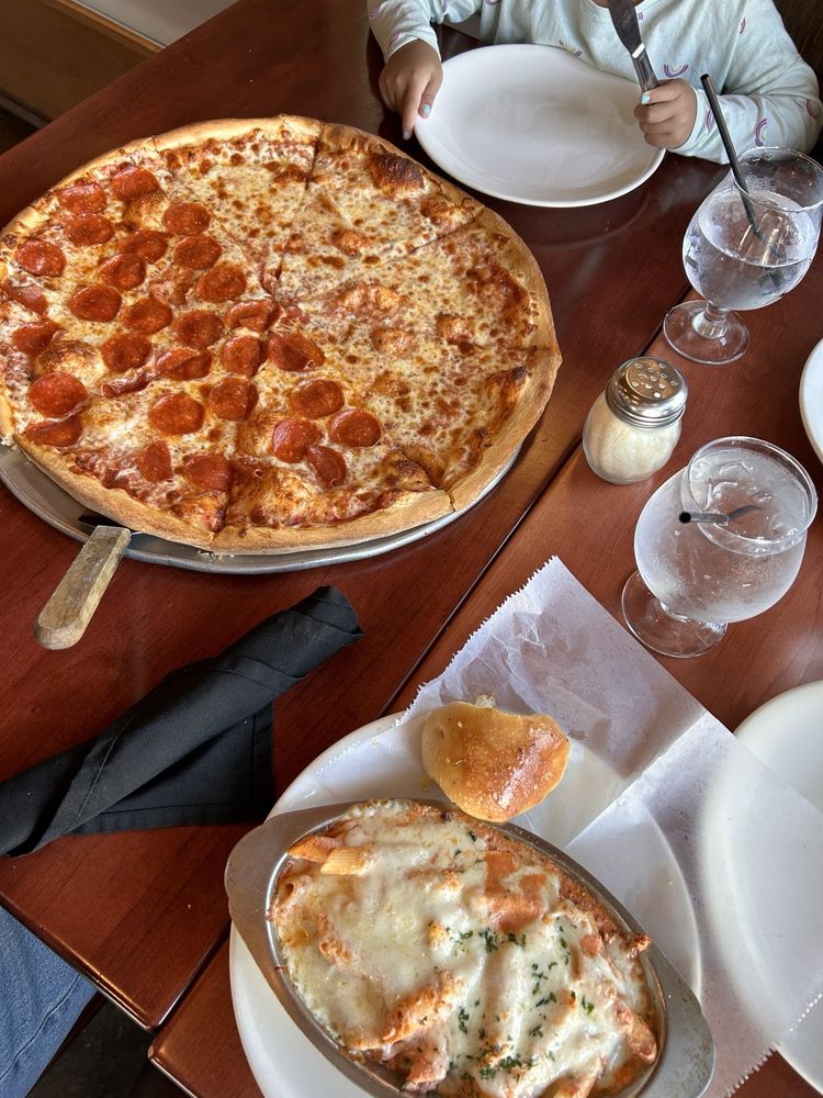 JOE’S PIZZA PASTA & SUBS Updated September 2024 1022 S Broadway St