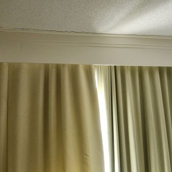 SpringHill Suites by Marriott Baltimore BWI Airport - Crack in ceiling - Hotels Near Me - Linthicum Heights, Maryland