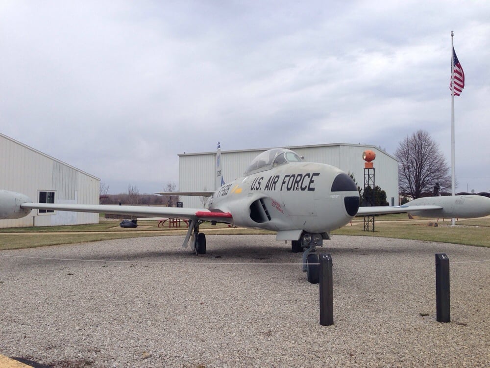 JACKSON COUNTY AIRPORT REYNOLDS FIELD 1715 Lansing Ave, Jackson