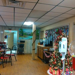 Brenda’s Kitchen - Dining room