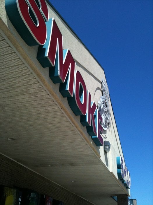 SMOKE SHOP 2 WAREHOUSE & LIQUOR SALES Updated September 2024 2300 N