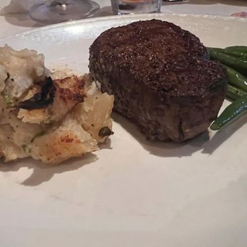 Del Frisco's Double Eagle Steakhouse - Filet - Steakhouses Near Me - Houston, Texas Del Frisco's Double Eagle Steakhouse - Filet - Steakhouses Near Me - Houston, Texas