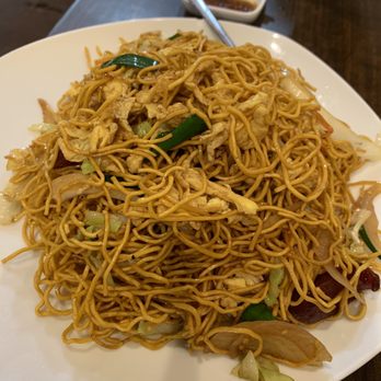 Mama Dough - Chinese Sausage Chow Mein - Chinese Near Me - Kent, Washington Mama Dough - Chinese Sausage Chow Mein - Chinese Near Me - Kent, Washington