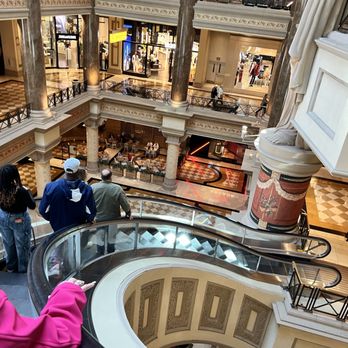 Caesars Palace - Inside - Hotels Near Me - Las Vegas, Nevada