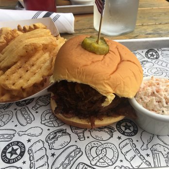 Bub City - Pulled pork sandwich - Bars Near Me - Rosemont, Illinois