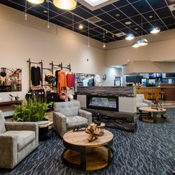 Montana Athletic Club - Luxurious Lobby