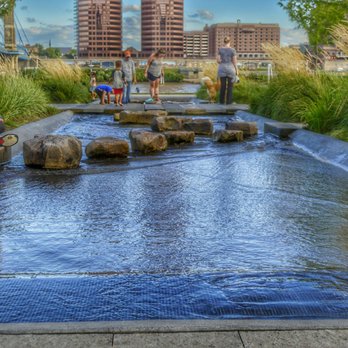 Smale Riverfront Park - Parks Near Me - Cincinnati, Ohio