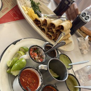 La Chula - Taco pyramid de pastor - Tacos Near Me - México, D.F., DIF