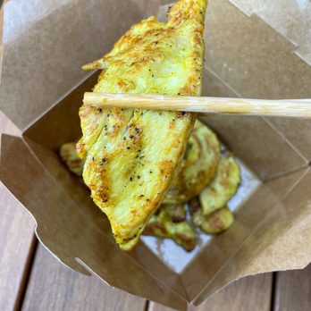 7 Elephants - Satay chicken - Thai Near Me - New York, New York