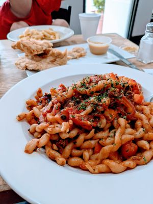 Basta Pasta by null