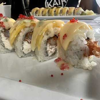 Kemuri - Hawaiian Roll - Sushi Bars Near Me - Little Rock, Arkansas