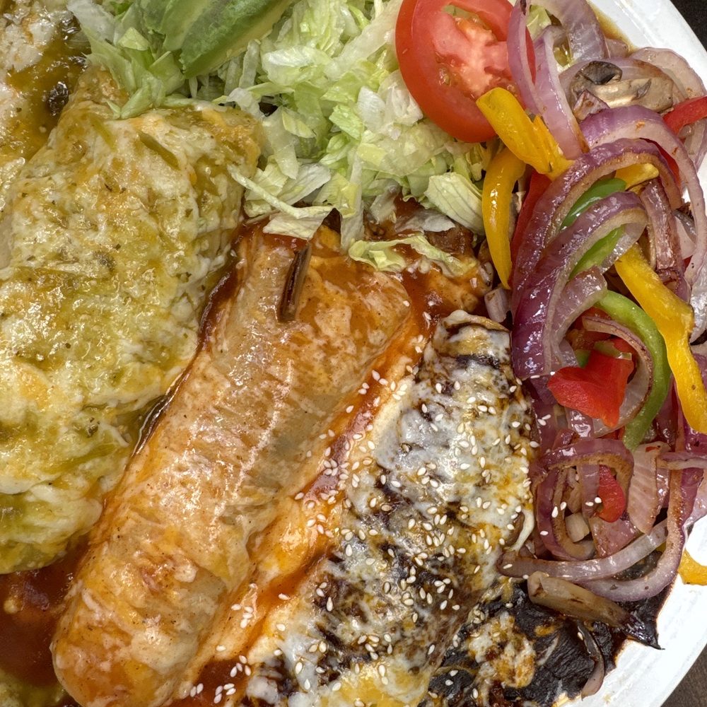 Mi Pueblo el Centro - Trio Enchiladas! - Mexican Near Me - Petaluma, California