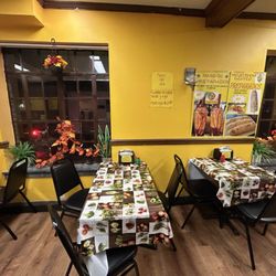 Orale Taqueria - Inside