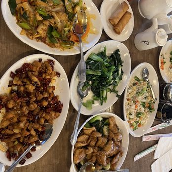 Lao Sze Chuan - Various Dishes at the table - Chinese Near Me - Aurora, Illinois