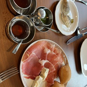 Miss River Restaurant - Beignets and ham - Desserts Near Me - New Orleans, Louisiana Miss River Restaurant - Beignets and ham - Desserts Near Me - New Orleans, Louisiana