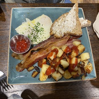 First Watch - Breakfast & Brunch Near Me - Cary, North Carolina