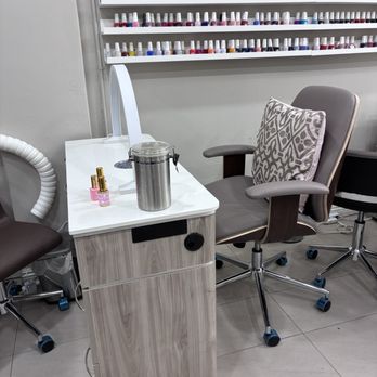 Synergy Nail Bar - Upgraded salon tables and chairs - Nail Salons Near Me - La Crescenta-Montrose, California Synergy Nail Bar - Upgraded salon tables and chairs - Nail Salons Near Me - La Crescenta-Montrose, California