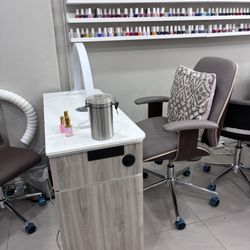 Synergy Nail Bar - Upgraded salon tables and chairs