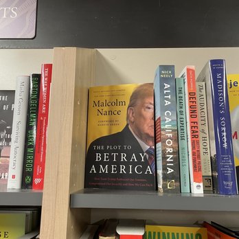 Books Inc. - Bookstores Near Me - Campbell, California