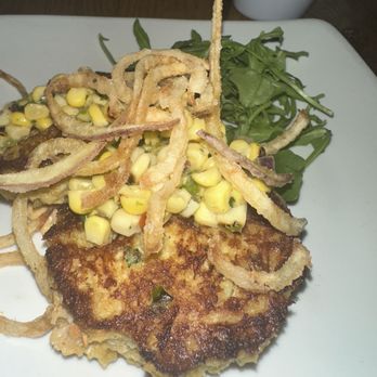 Crave Kitchen & Cocktails - New American Near Me - Mount Pleasant, South Carolina