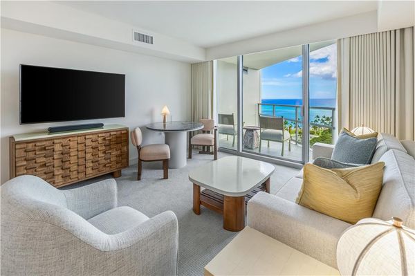 Ka La'i Waikiki Beach, LXR Hotels & Resorts by null