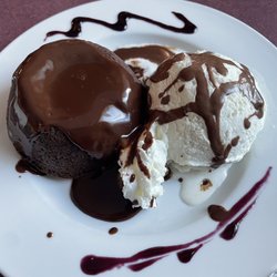 Kahiltna Bistro - Chocolate lava cake 4.5/5