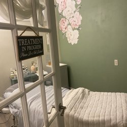 Vanity Skin & Soak Studio