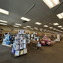Gloria's Hallmark Shop