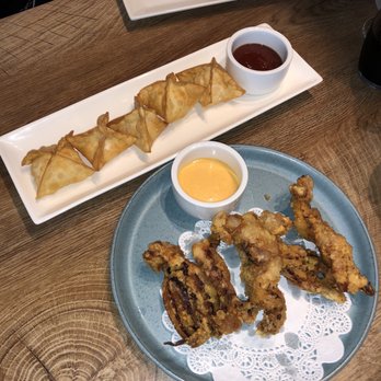 Sushi Umi - Umi Poppers, Ika-Geso Age - Sushi Bars Near Me - Tysons, Virginia