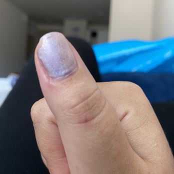 Idol Nails And Spa - Horrible gel manicure - Nail Salons Near Me - Farmers Branch, Texas