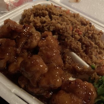 China King - D1. General Tso's Chicken Dinner Combination Platter - Chinese Near Me - Lake Mary, Florida China King - D1. General Tso's Chicken Dinner Combination Platter - Chinese Near Me - Lake Mary, Florida