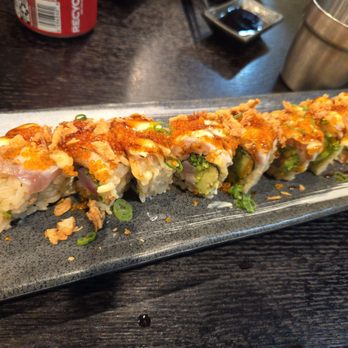 Sushi Kashiwa - Double hamachi roll..excellent - Sushi Bars Near Me - Pacifica, California