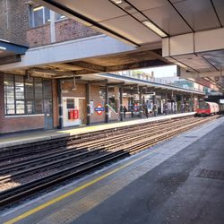 Wembley Park London Underground Station - Platforms