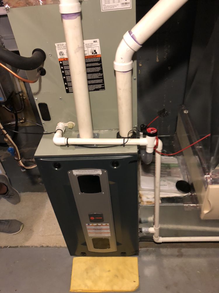 Slide of To The Rescue DMV Services