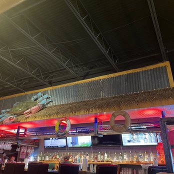 Crafty Crab - Bar - Seafood Near Me - Houston, Texas