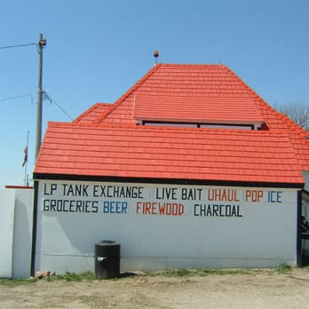 Vick's Corner - 2015 - Grocery Near Me - Spirit Lake, Iowa