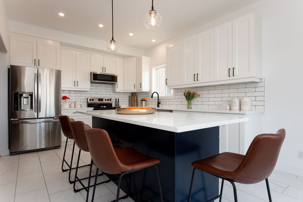 CLEARVIEW 12 Photos 1768 Bath Road, Kingston, Ontario, Canada