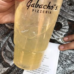 Gabacho's Pizzeria - Esta no es una limonada es una naranjada