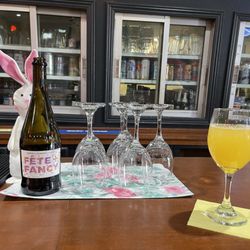 Neon Moon - Easter mimosas